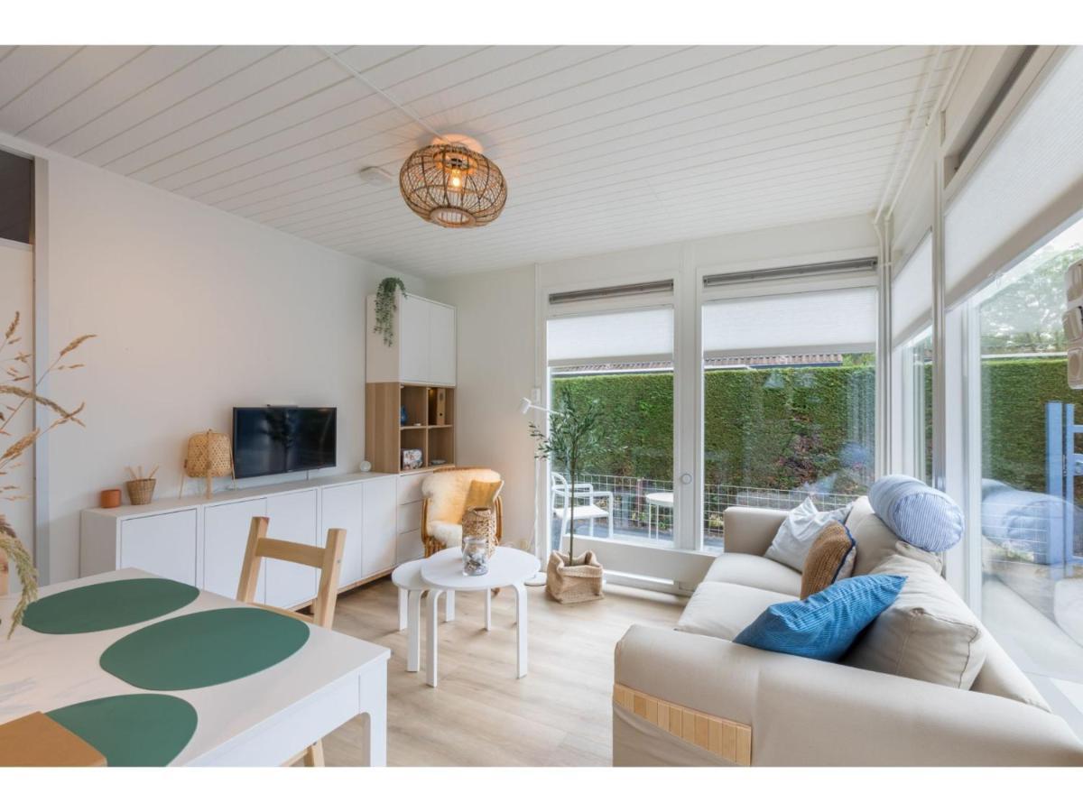 Unique Location, Quietly At The Bottom Of The Dunes And Yet Close To The Center Zoutelande Exterior foto